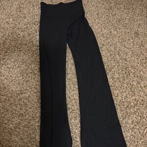 Athleta Barre Skinny Flare in Powervita XS Xtra Small Black Nylon Blend Pants